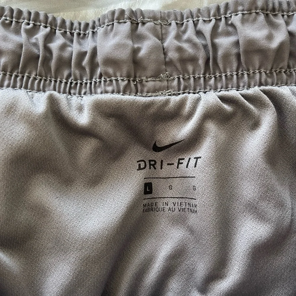 Nike Women's Charcoal Athletic Shorts - Picture 3 of 3